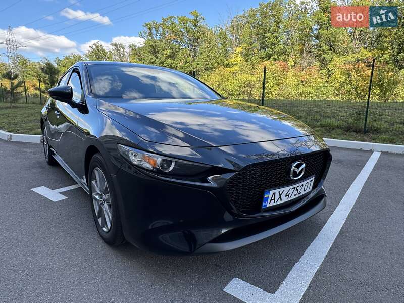 Хэтчбек Mazda 3 2022 в 