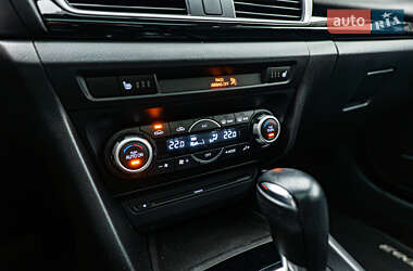 Хэтчбек Mazda 3 2014 в 