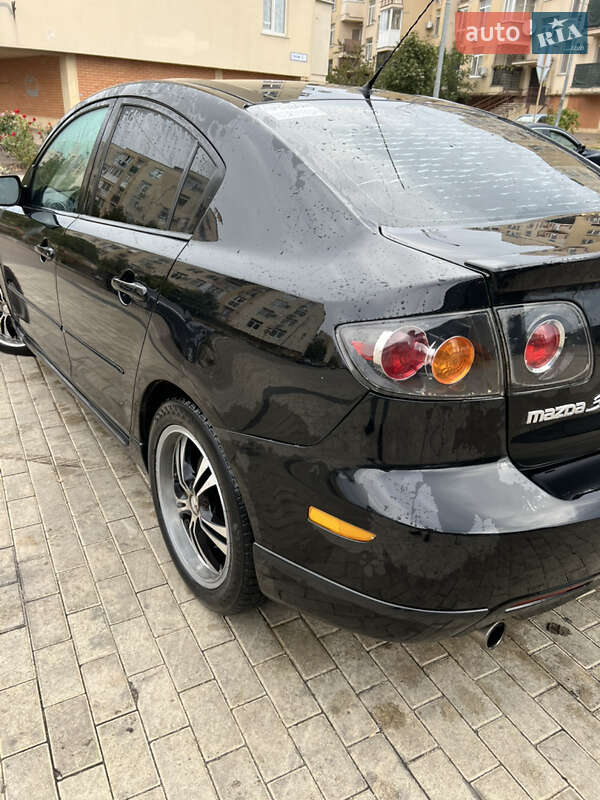 Седан Mazda 3 2005 в Одессе