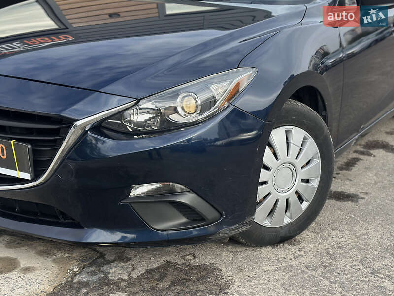 Седан Mazda 3 2014 в Шептицькому