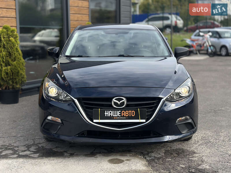 Седан Mazda 3 2014 в Шептицькому