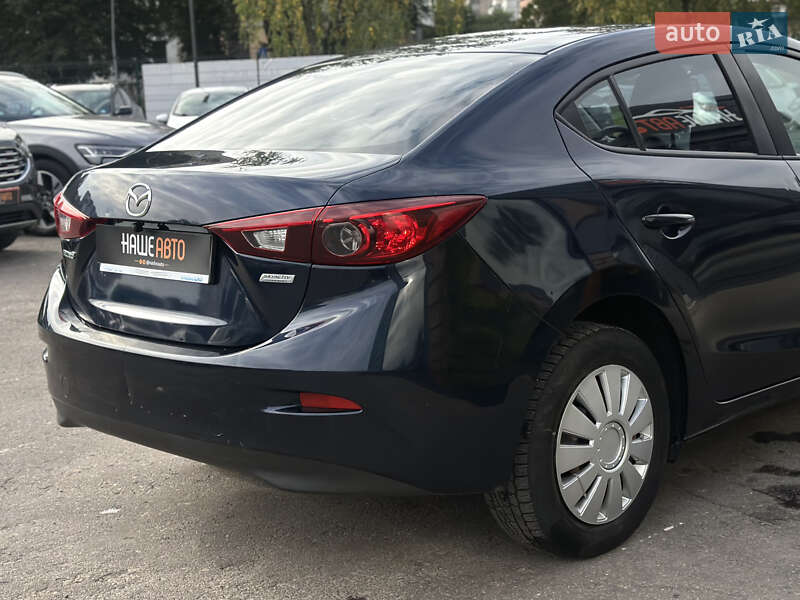 Седан Mazda 3 2014 в Шептицькому