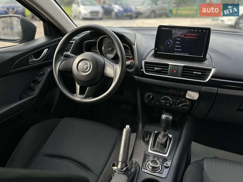 Седан Mazda 3 2014 в Шептицькому