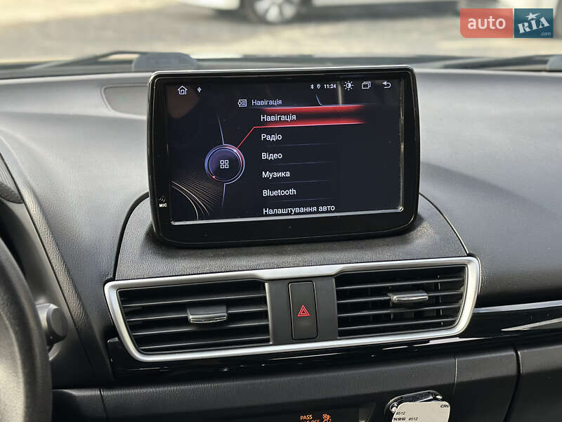 Седан Mazda 3 2014 в Шептицькому
