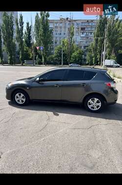 Хэтчбек Mazda 3 2012 в 
