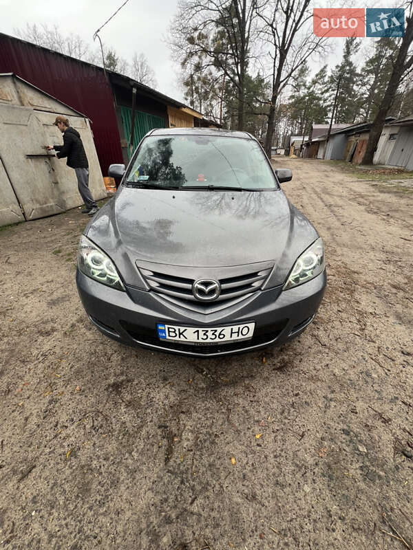 Хэтчбек Mazda 3 2007 в Радомышле