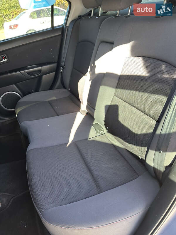 Седан Mazda 3 2008 в Каменец-Подольском