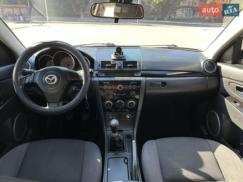 Седан Mazda 3 2008 в Каменец-Подольском