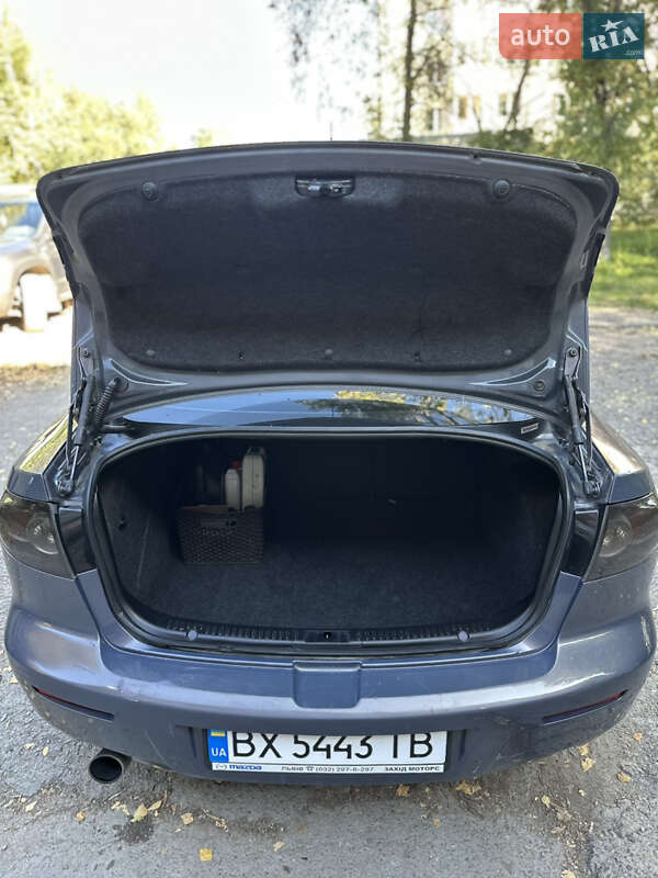 Седан Mazda 3 2008 в Каменец-Подольском
