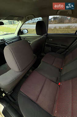 Седан Mazda 3 2005 в 