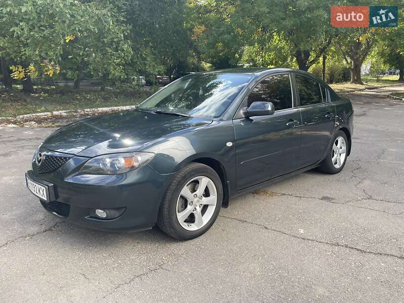 Седан Mazda 3 2005 в Днепре