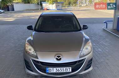 Седан Mazda 3 2010 в 