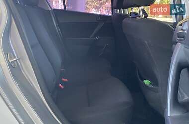 Седан Mazda 3 2010 в 