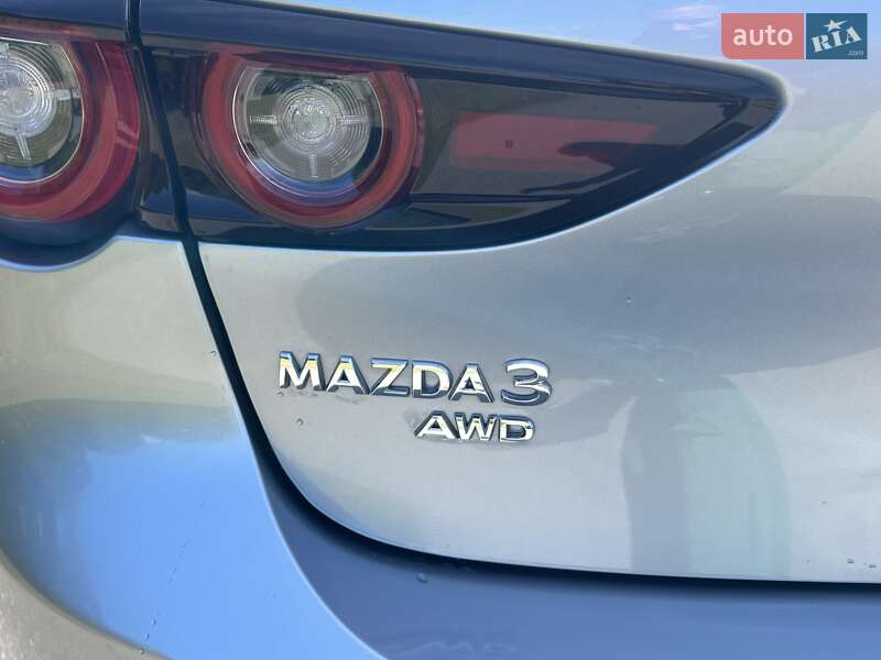 Хетчбек Mazda 3 2022 в Дніпрі