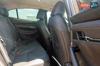 Седан Mazda 3 2023 в 