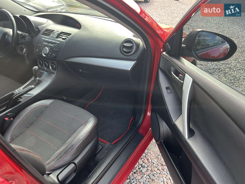 Хэтчбек Mazda 3 2010 в Полтаве