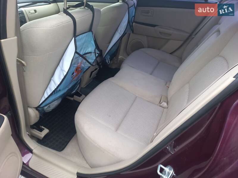 Седан Mazda 3 2007 в Бучі