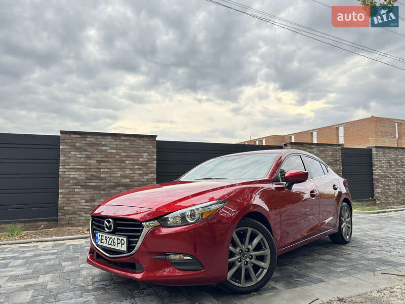 Седан Mazda 3 2018 в Харькове