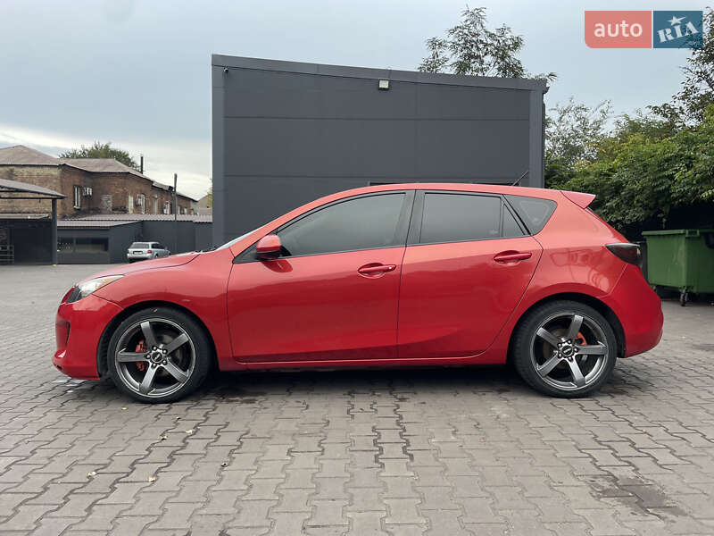 Хэтчбек Mazda 3 2011 в Каменском
