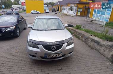 Седан Mazda 3 2004 в 