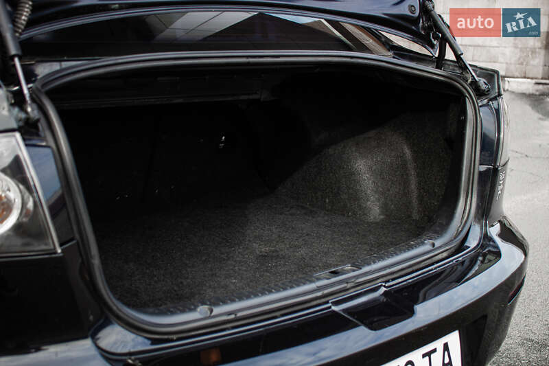Седан Mazda 3 2008 в Киеве