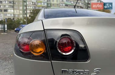Седан Mazda 3 2006 в 