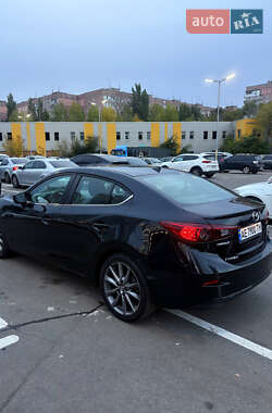 Седан Mazda 3 2018 в 