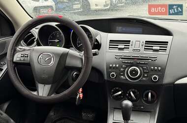 Седан Mazda 3 2012 в 