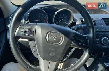 Хэтчбек Mazda 3 2012 в 