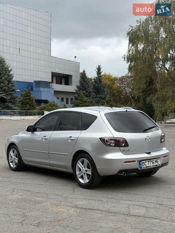 Хэтчбек Mazda 3 2006 в Днепре