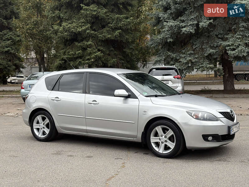 Хэтчбек Mazda 3 2006 в Днепре