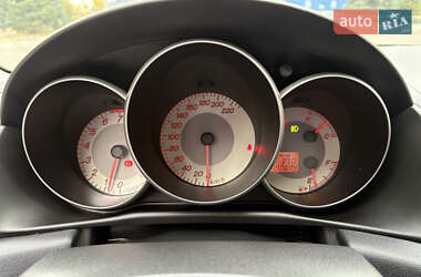 Хэтчбек Mazda 3 2006 в 