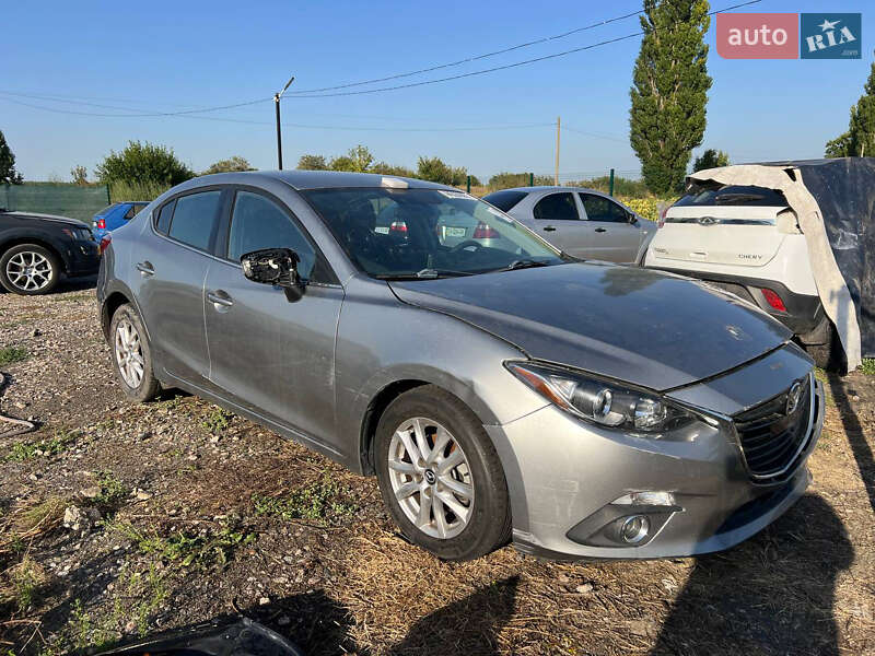 Седан Mazda 3 2016 в 