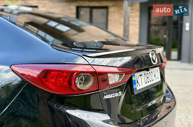 Седан Mazda 3 2013 в 