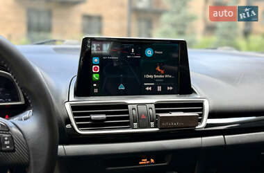 Седан Mazda 3 2013 в 