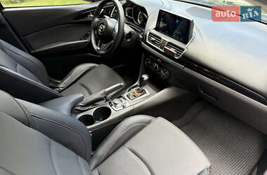 Седан Mazda 3 2013 в 