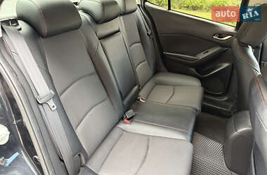 Седан Mazda 3 2013 в 