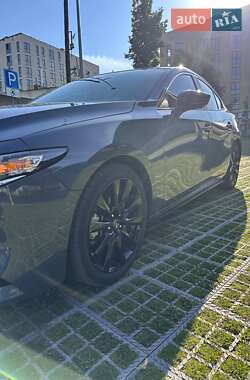 Седан Mazda 3 2023 в 