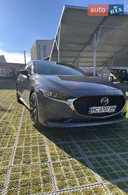 Седан Mazda 3 2023 в 