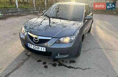 Седан Mazda 3 2008 в Змиеве