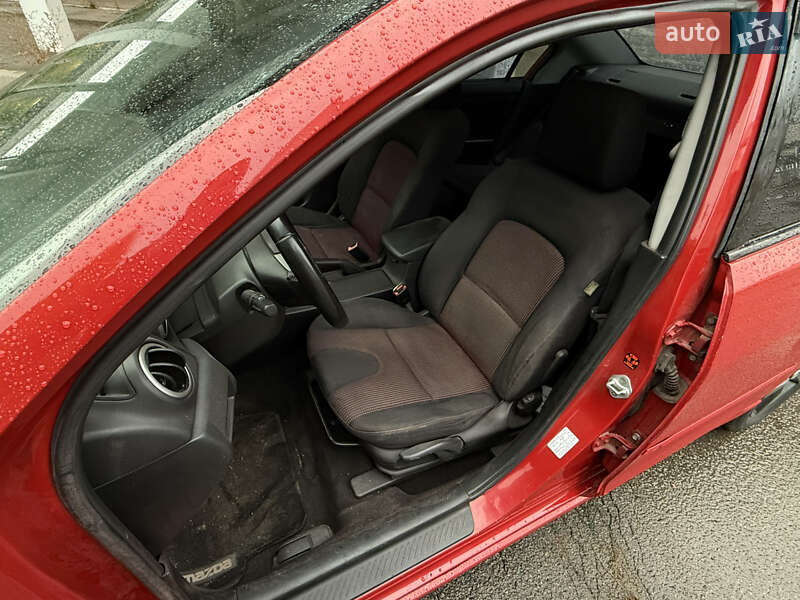 Седан Mazda 3 2005 в Черкассах