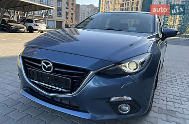 Седан Mazda 3 2015 в 