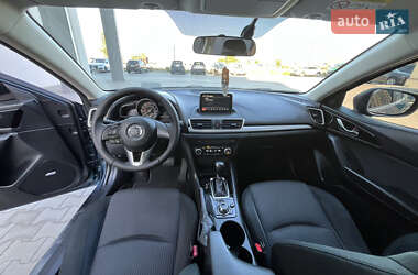 Седан Mazda 3 2015 в 