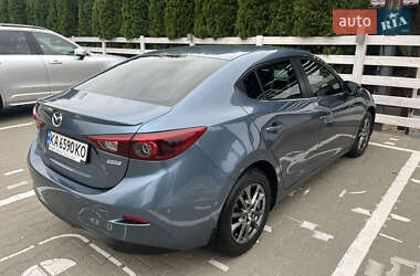 Седан Mazda 3 2015 в 