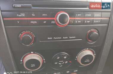Хэтчбек Mazda 3 2006 в 