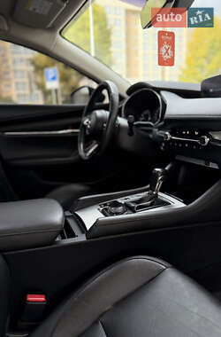 Седан Mazda 3 2019 в  фото 19 Седан Mazda 3 2019 в