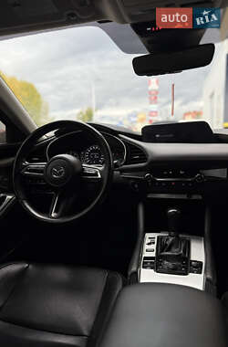 Седан Mazda 3 2019 в  фото 28 Седан Mazda 3 2019 в