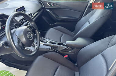 Седан Mazda 3 2014 в 