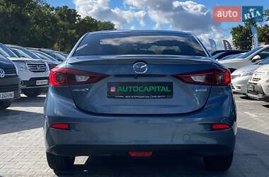 Седан Mazda 3 2014 в 
