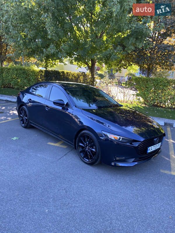 Седан Mazda 3 2019 в Киеве